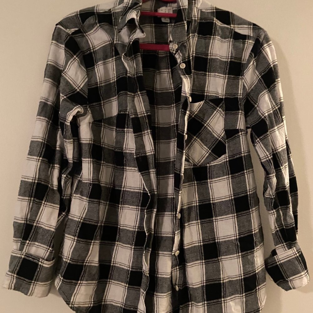NWT A New Day Woman's Black, White & Gold Flannel